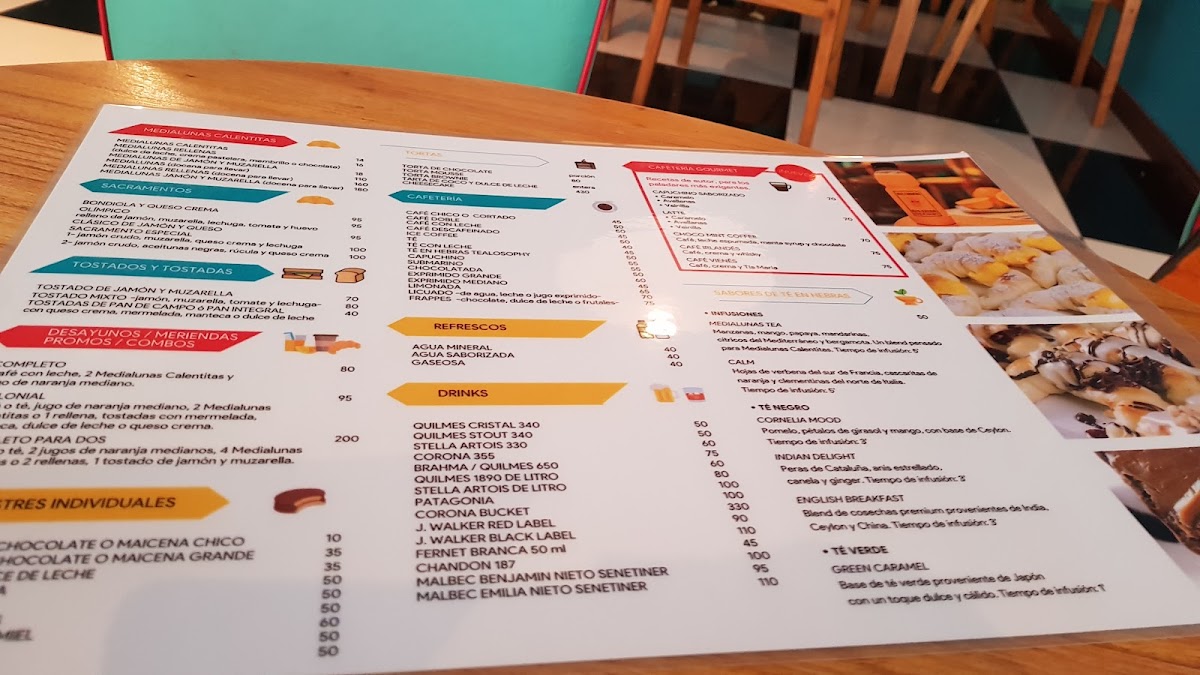 Medialunas Calentitas Menu - Image 6